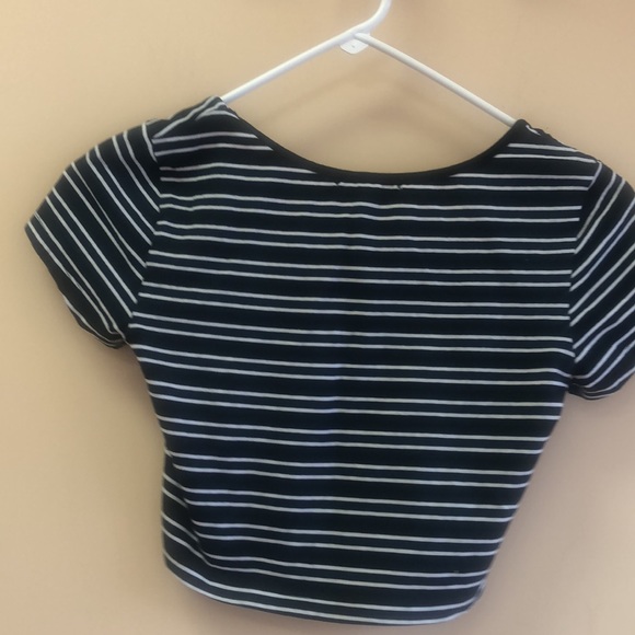 Top - Picture 2 of 3